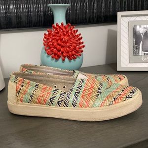 TOMS colorful woven pattern